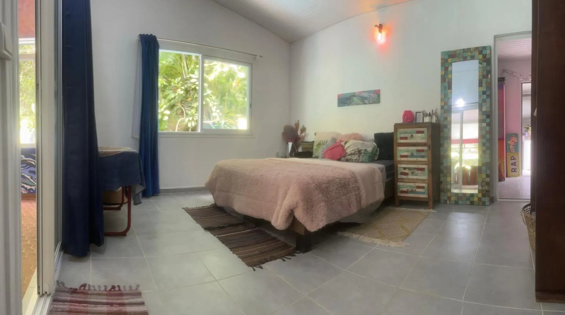 Wonderland Master Bedroom Petit-Bourg Affittacamere